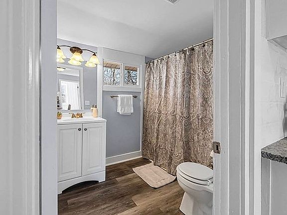 5th image of 81 Arey St