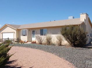 955 S Cayuga Dr, Pueblo West, CO 81007