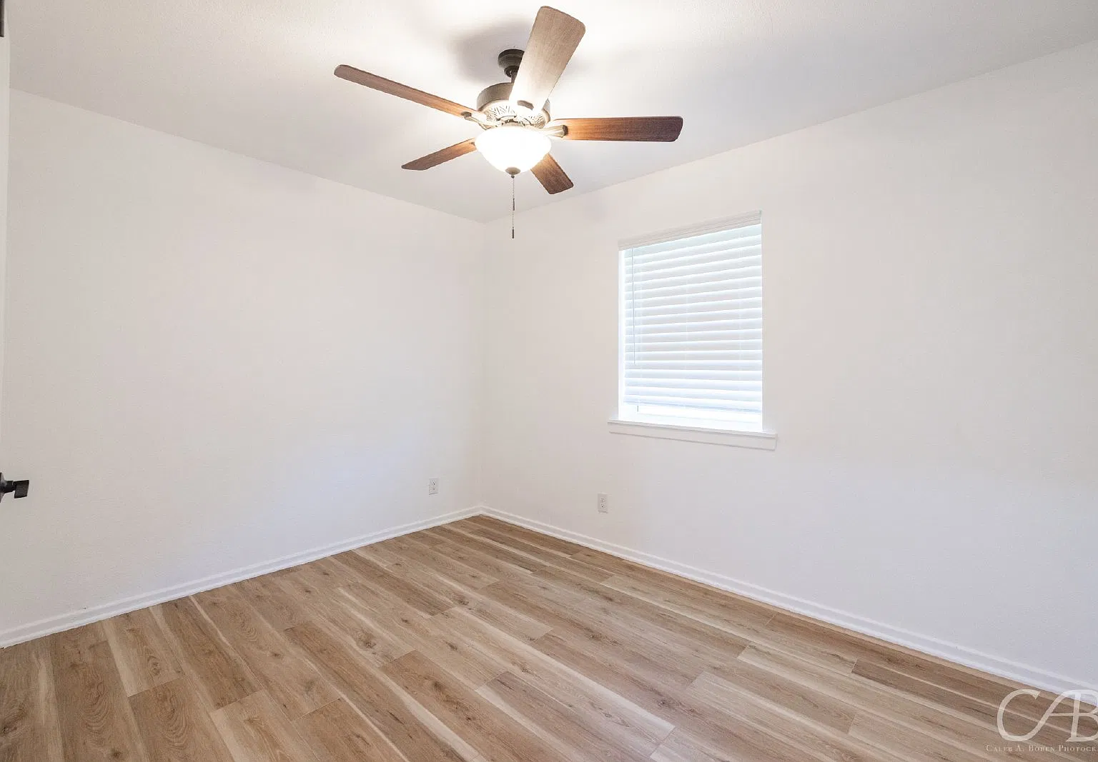 3 bed, 2.0 bath, $1,795 — Photo 2