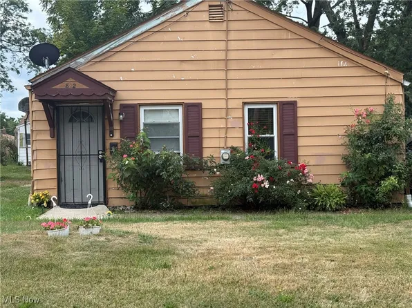 812 Lindsay Ave, Akron, OH 44306