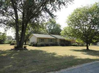 316 Valley Ridge Ct, Blue Grass, IA 52726