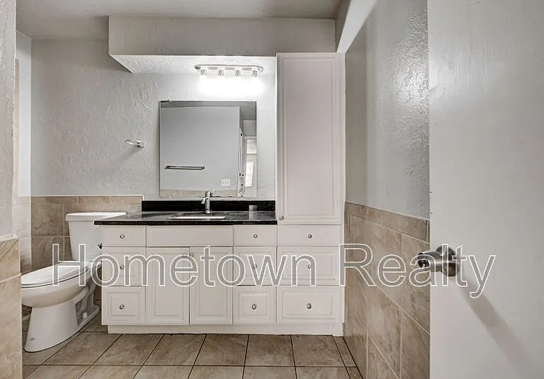 605 W Clarke St — Photo 28