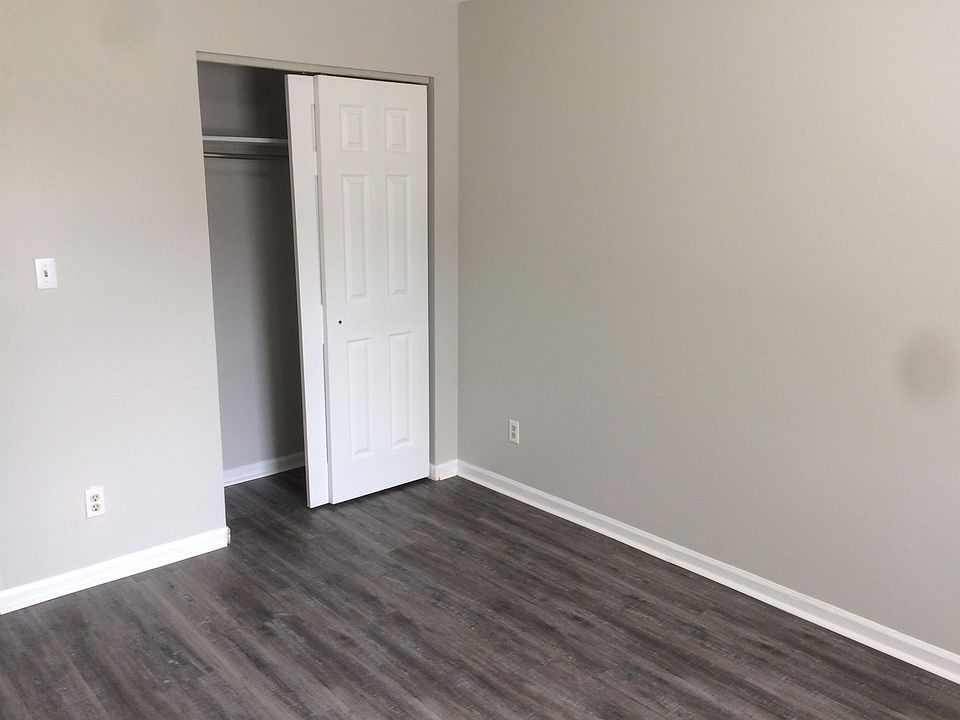 1st image of 1657 Foxhaven Ct APT 7