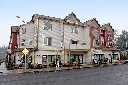 3rd image of 123 NE 172nd Ave APT 111