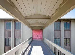 881 Cliffs Dr APT 201-A, Ypsilanti, MI 48198