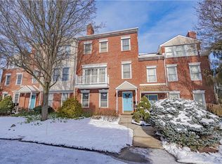 2333 Fox Meadow Dr, Allentown, PA 18104