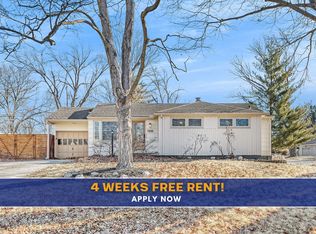 7535 Briar Dr, Prairie Village, KS 66208