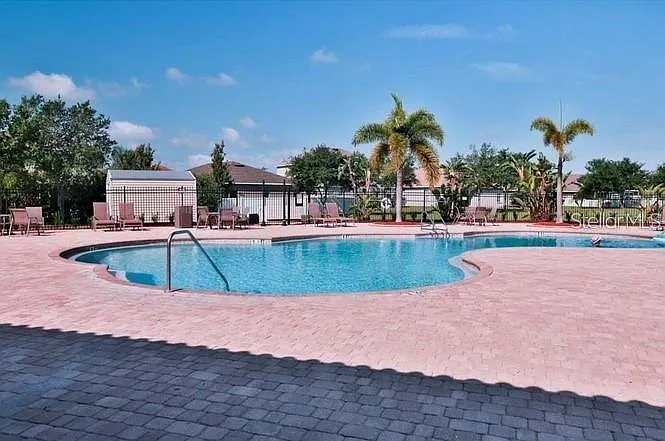 1742 Mira Lago Cir — Photo 34