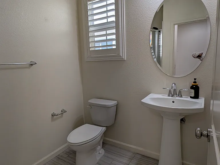 1140 Bonino Way — Photo 8
