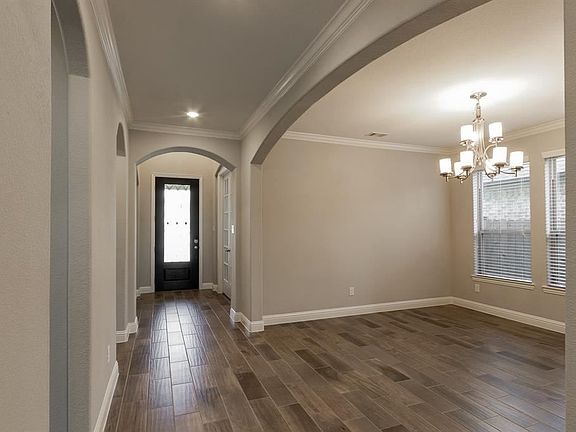 4th image of 2325 Sterling Hollow Ln