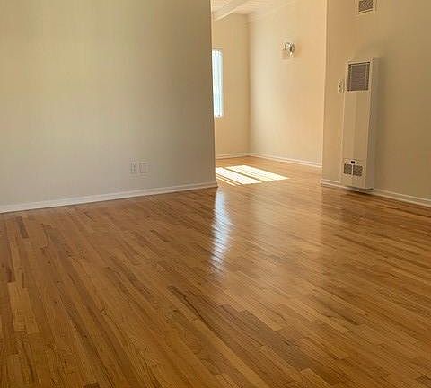4th image of 608 San Vicente Blvd APT 19