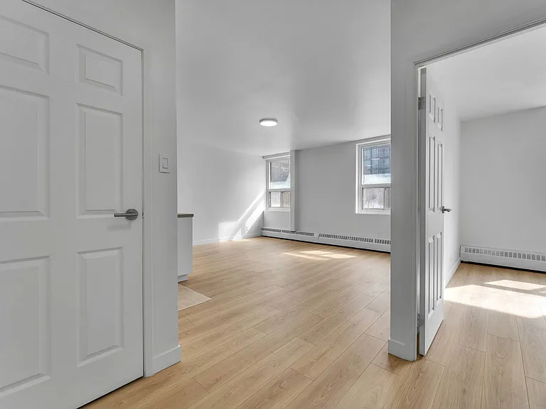 145 York St — Photo 38