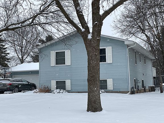 2nd image of 3867 Gresham Ave N