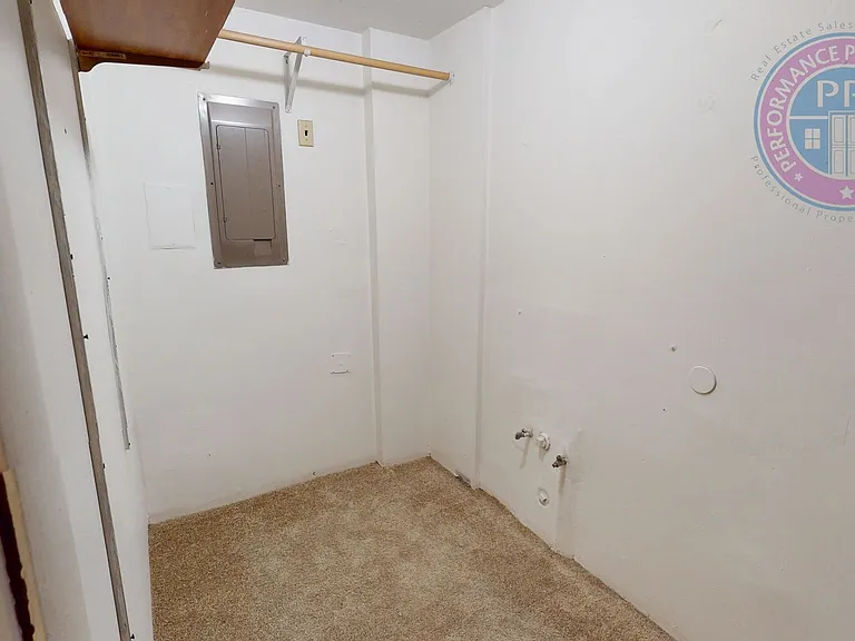 4333 NE 63rd Ave — Photo 16