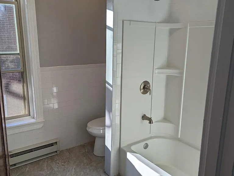 248 Beech St — Photo 7