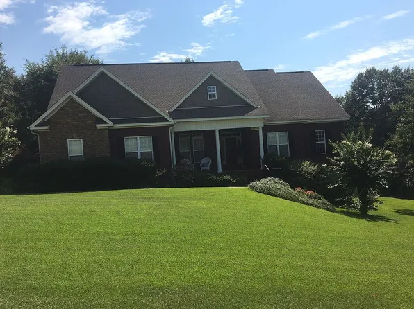 699 Belle Maison Dr, Prattville, AL 36067