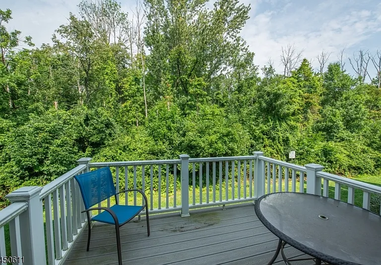 56 Davenport Rd — Photo 18