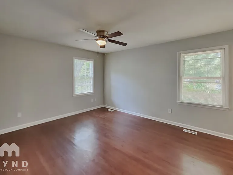 6815 Saddle Ridge Rd — Photo 8
