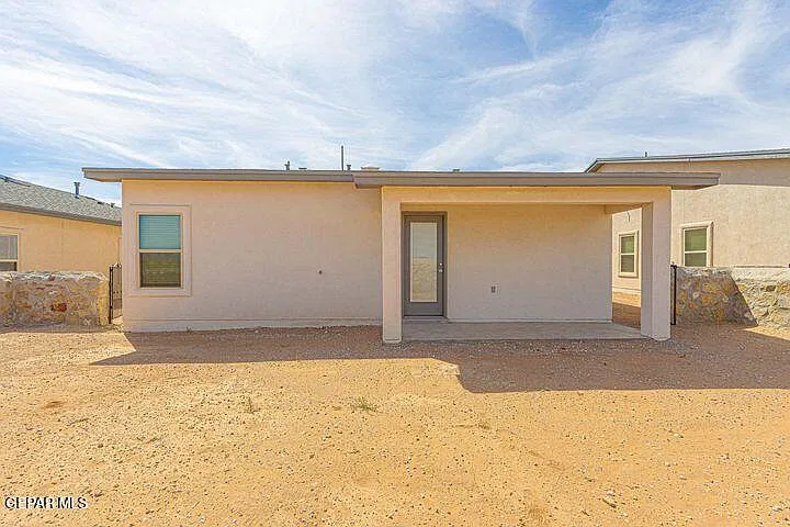 4 bed, 2.0 bath, 1539 sqft, $1,750 — Photo 2