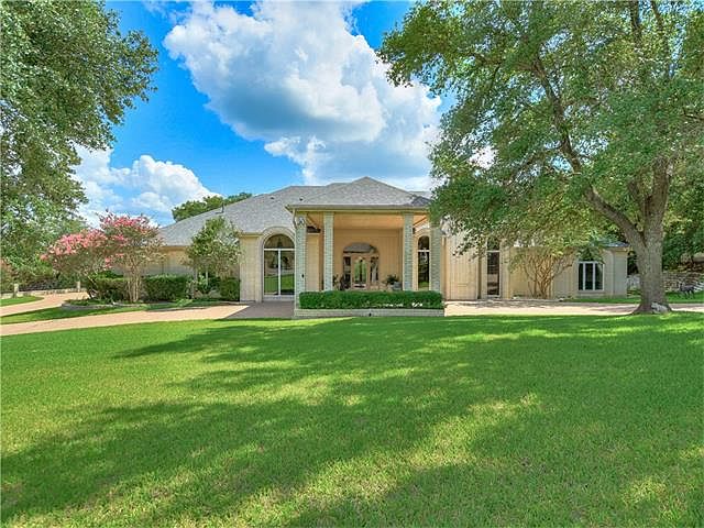 8407 Hickory Creek Dr, Austin, TX 78735 | Zillow