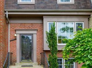 4852 Treasure Ct, Fairfax, VA 22032