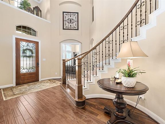 The home features neutral colors throughout and no expense has been spared in maintaining the property.