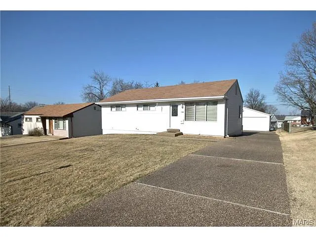 9921 Jan Dr photo 1