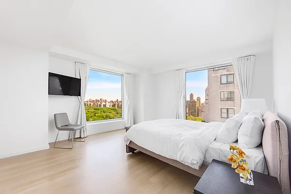 Rented by Douglas Elliman | media 14