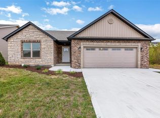 7988 Walker Meadows Dr, Caseyville, IL 62232