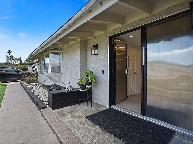 390 Bedford Pl — Photo 7