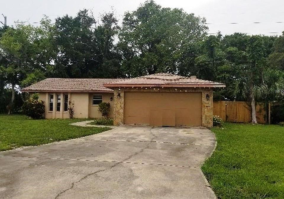 1st image of 6904 Heritage Ln