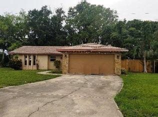 6904 Heritage Ln, Bradenton, FL 34209