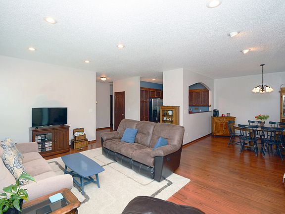 4th image of 7002 15th St N