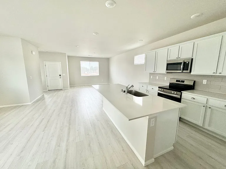 15814 205th Avenue Ct E #93 — Photo 8