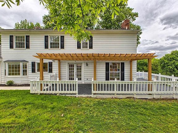 5th image of 3222 Ridgeway Rd