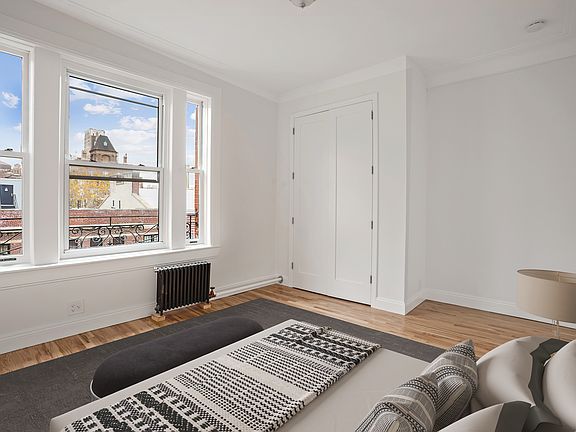 4th image of 68 Montague St APT 7E