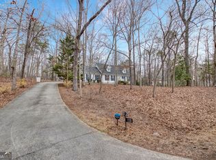 720 Singing Hills Dr, Clarkesville, GA 30523