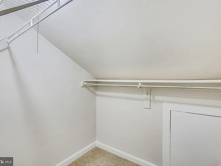 1525 Oronoco St — Photo 18
