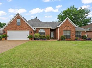 1320 Wolf Lair Dr, Collierville, TN 38017