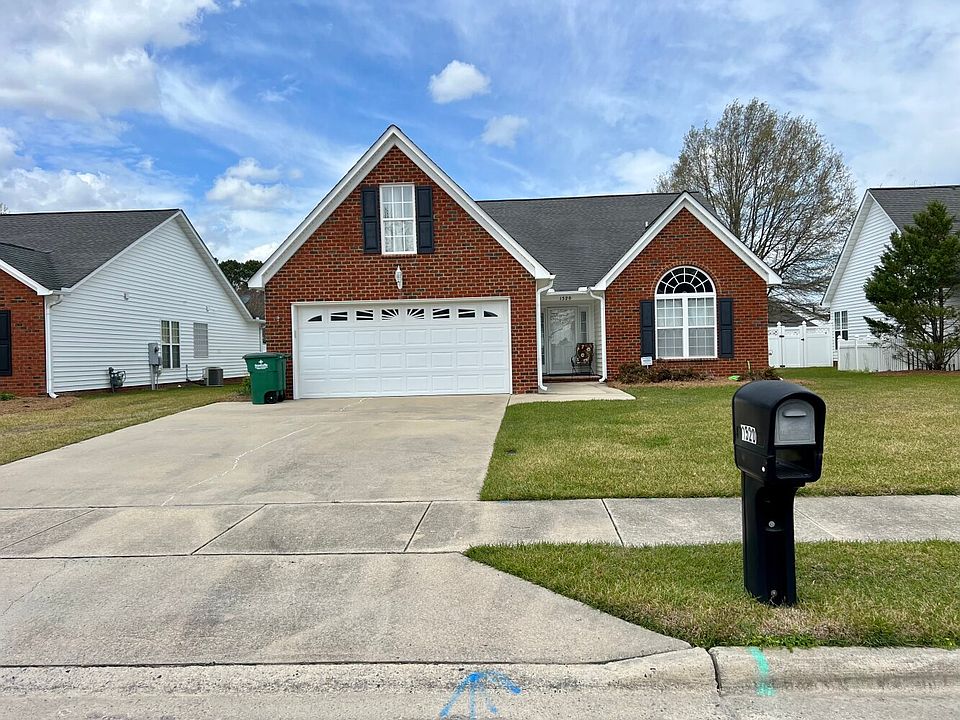 1st image of 1520 Thayer Dr