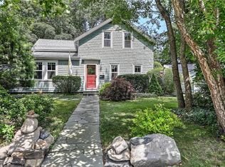 913 Kingstown Rd, South Kingstown, RI 02879
