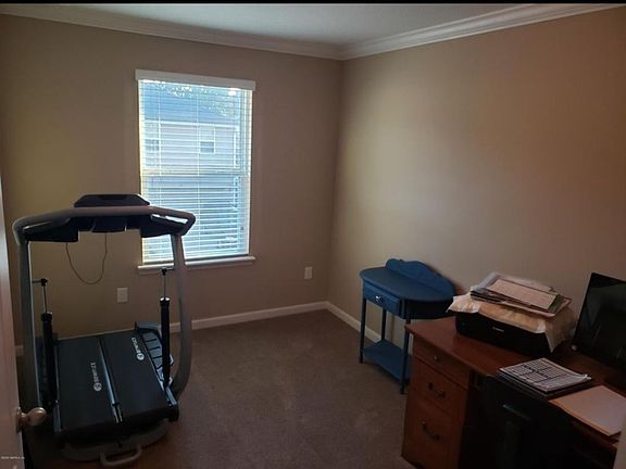 2nd image of 505 Sherwood Oaks Dr