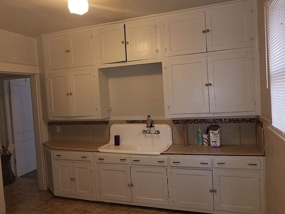 4th image of 386 Bullington Ave