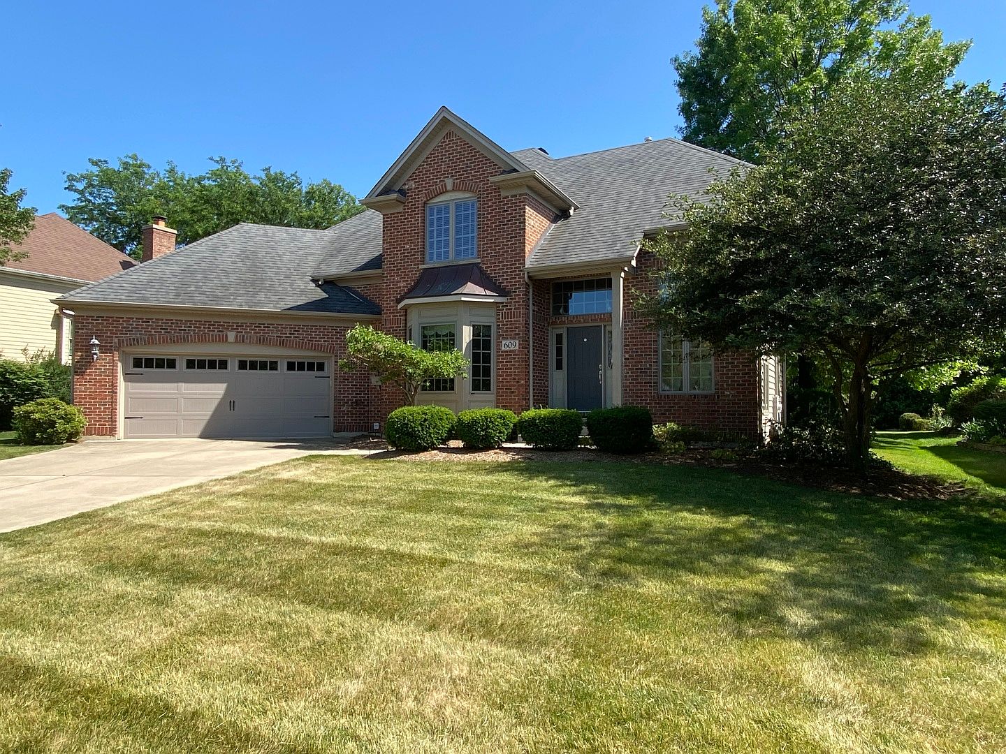 609 Pine St, Sugar Grove, IL 60554 | Zillow
