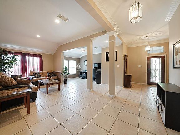 3rd image of 7423 Rain Meadow Ln