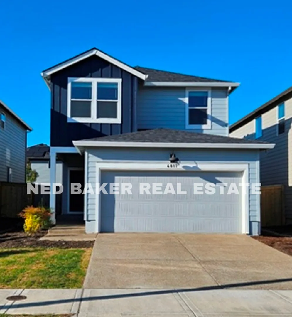 4Bd/2.5Ba Two Story House - Available to View! — Photo 1