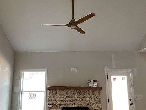 2nd image of 118 Cedar Park Way
