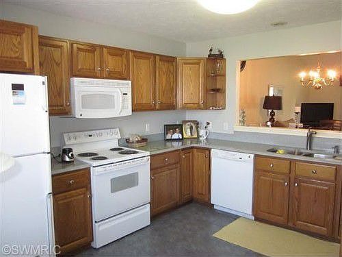 3rd image of 2048 Quail Cove Dr