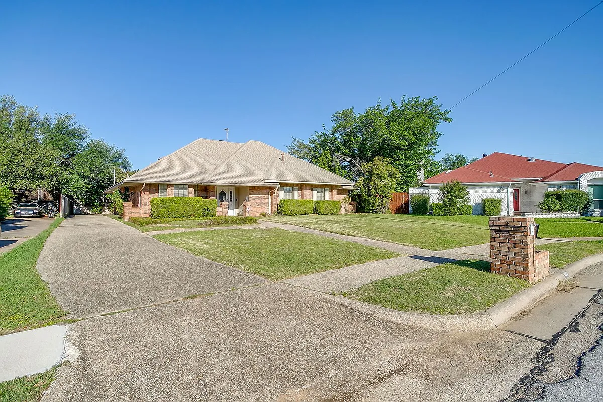 Building Photo - 4013 Timberidge Dr