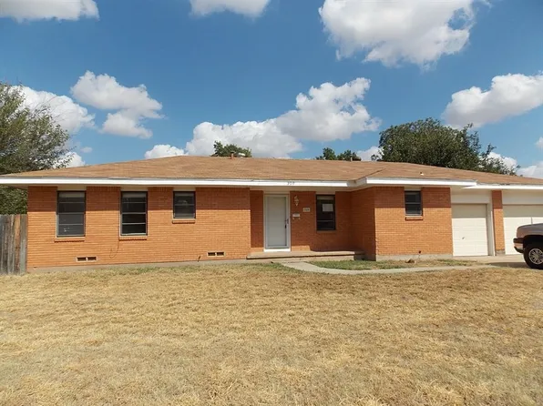 309 S Holly St, Burkburnett, TX 76354